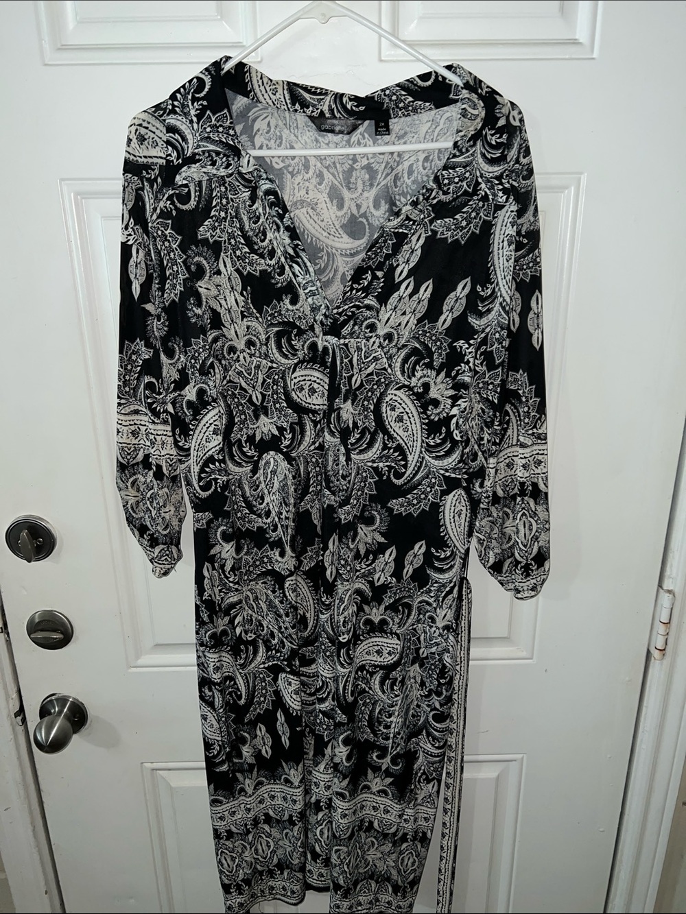 Mlle Gabrielle Black & White Paisley Midaxi Long Sleeve Dress